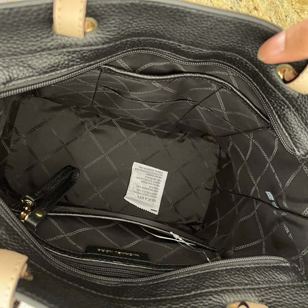 New 🖤 mk  Bedford M top zip pocket pebbled leather tote - Picture 7 of 11